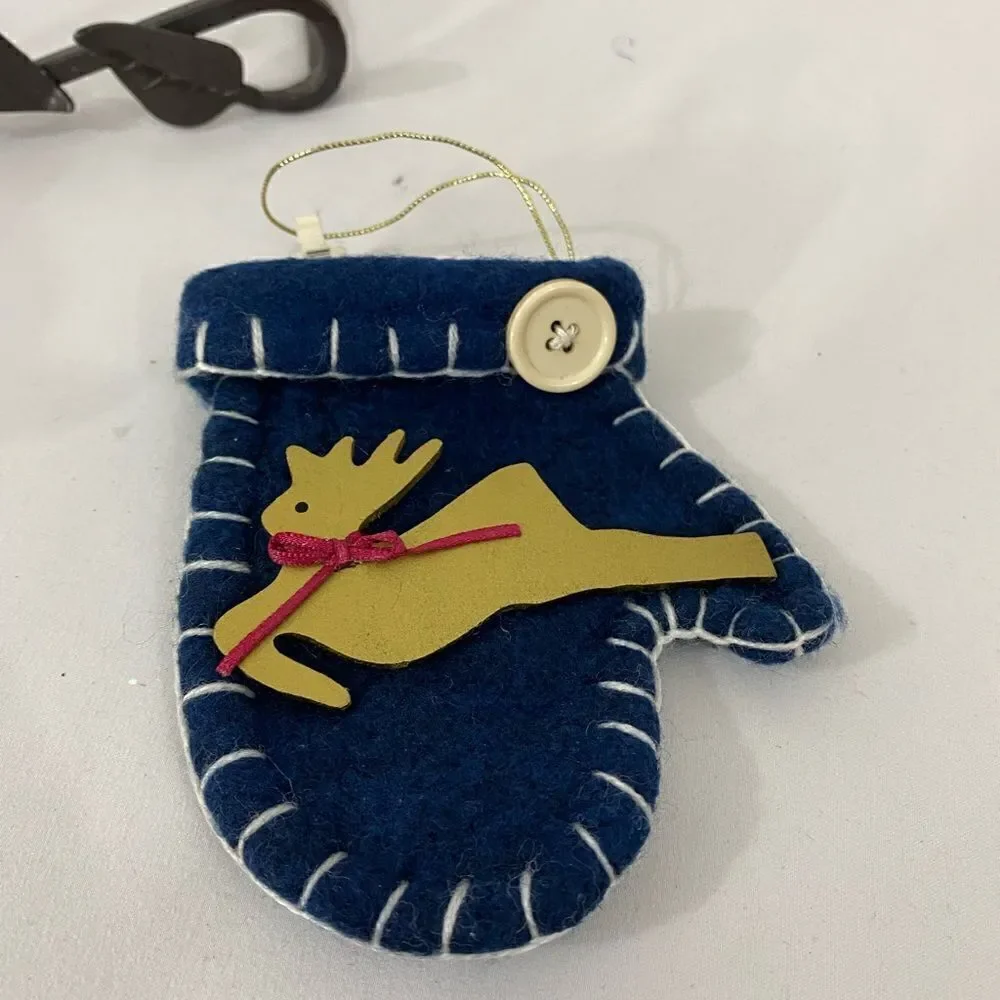 NWT Christmas Mitten Ornaments